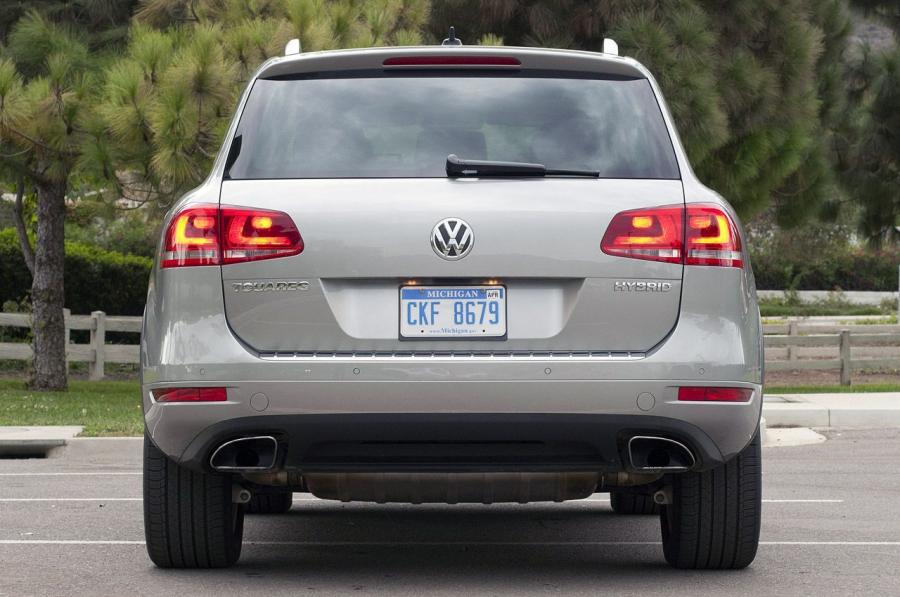  Volkswagen Touareg Hybrid 2012 года  (фото 5 из 42)